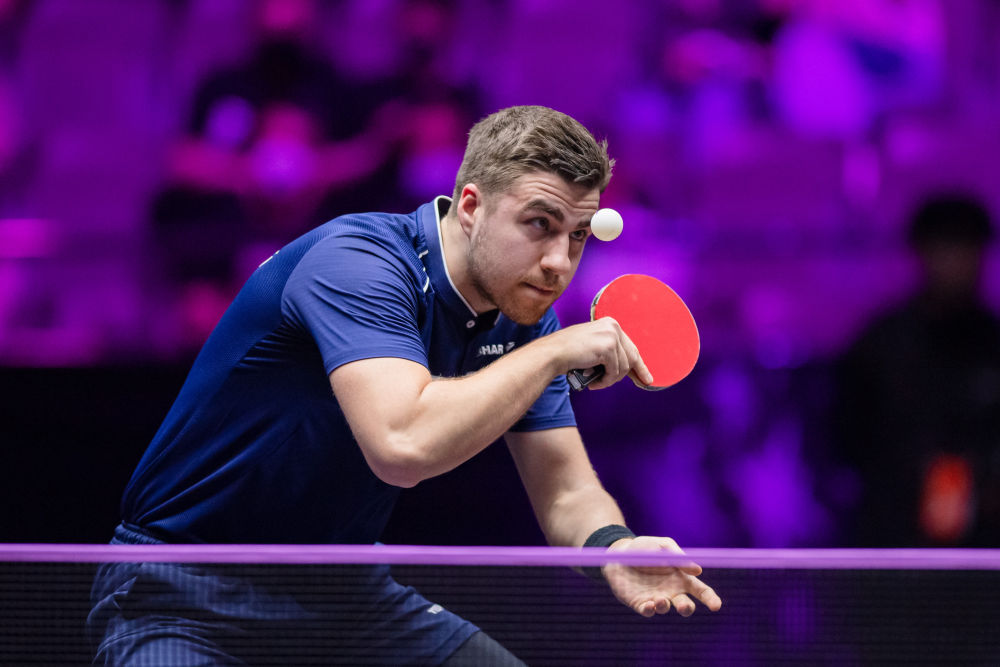 队年轻化的 队年轻化的